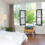 Guest house The Canalview Retreat 4*