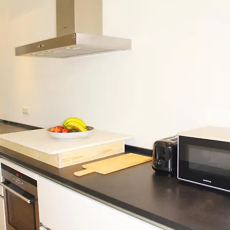 The Canalview Retreat 4* Amsterdam