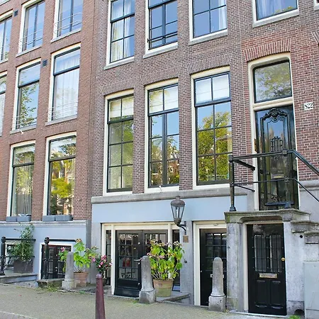 The Canalview Retreat Guest house 2*