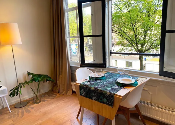 The Canalview Retreat 4*