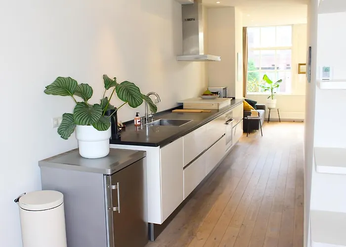 The Canalview Retreat